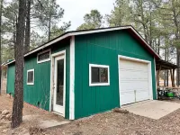 Pine Ridge Lodge | Your Private Mountain Oasis Hotels in Navajo County