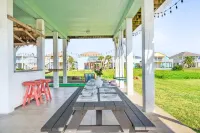 Beach Oasis: Hot Tub, Outdoor Movies, Ping Pong, Putt-Putt, Steps to Sea