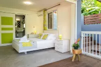 Domaine Damouw Hotels near Ilet Caret