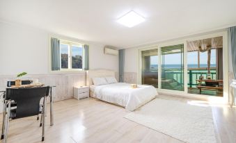 Ganghwa Nakjogaboineun Spa Pension