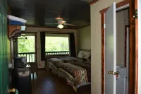 Anglers Riverfront Motel
