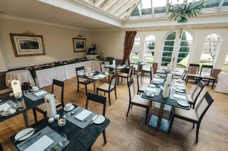 Macdonald Pittodrie House