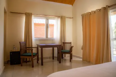 Mahafaly Hotel & Resort Hôtels à proximité de : Cathédrale d'Antsirabe