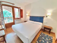 Apartamentos Javier Hotels in Tama