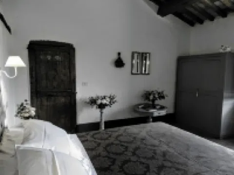 ポデーレ ピエヴィーナ デッレ コルティ シナルンガのホテル