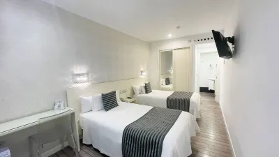 La Boutique Puerta Osario Hotels in South District