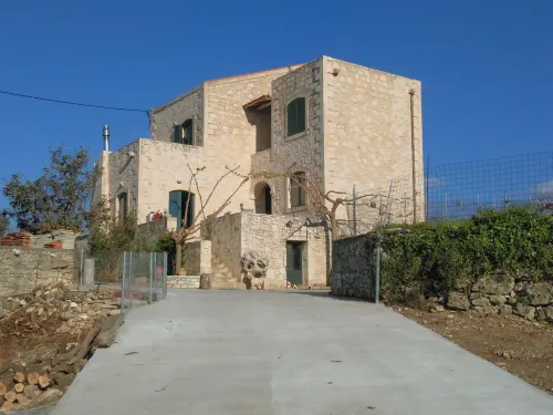 Spacious Villa in Margarites with Private Garden