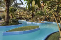 Montrose Hotel Kuwait - Pools