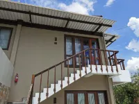 Bukit Jaya Residence & Apartment Semarang Hôtels à : 