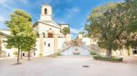 Village Pierre & Vacances Pont Royal en Provence Các khách sạn ở Lauris