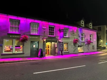 The Fountain Inn & Riverside Restaurant Отели в г. Уинкли