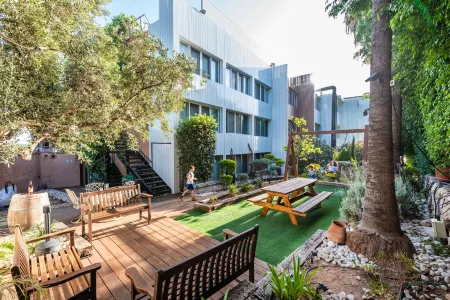 Hotel Beit Maimon Отели в г. Daliyya