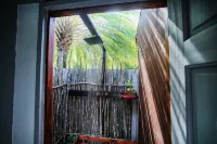 Conch Beach Cabins - Rumbus Beach Các khách sạn ở 