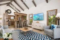Callaloo Cottage- Beachfront Paradise!