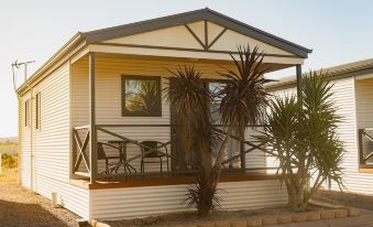 The Sundowner Cabin & Tourist Park