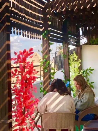 Panorama 3 Pyramids View Inn