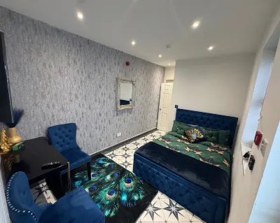 Gloucester - Apartment - Sleeps 2 - Parking - 97WS Hotel di Barnwood