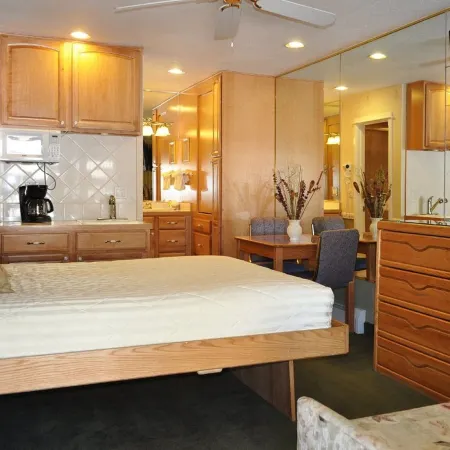 Stardust Lodge
