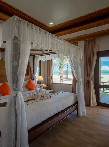 รูปภาพของเดอะ ซันเซ็ท บีช รีสอร์ท เกาะคอเขา