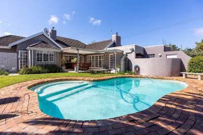 Brookdale House Hotels near House of Egypt Gatesville
