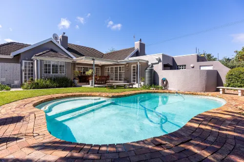 Brookdale House Hotels in Pinelands
