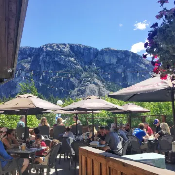 Howe Sound Inn & Brewing Company