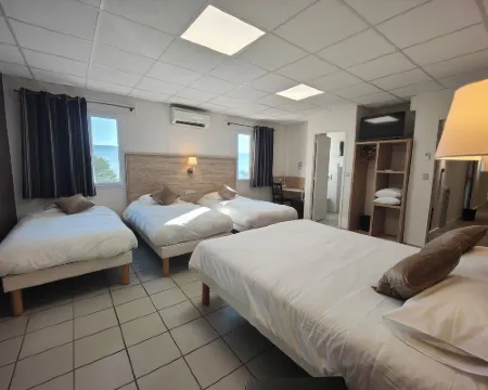 Cit'Hotel餐廳保齡球米洛 米約酒店