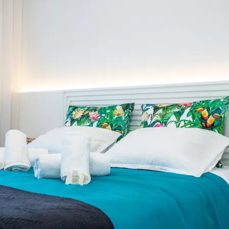 Acqua House by Rent4All