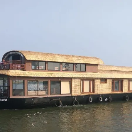 Luxury Houseboat