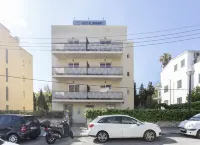 Hostal Bonany Hotels near Restaurant Son Vida