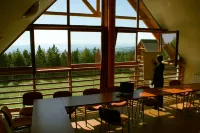 Pohorje Village Wellbeing Resort – Forest Apartments Videc Hôtels à : Visole