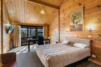 Aspiring Lodge Motel Hotel di 