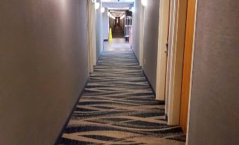 Americas Best Value Inn and Suites Racine