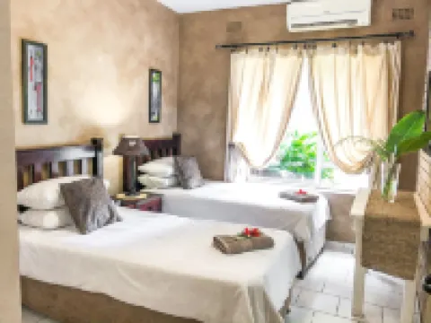 Ingwenya Lodge Hotels near Saint Lucia Estuary