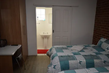 Village Lodge Harrismith Отели в г. Qwa-Qwa