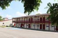 Hôtel Lémand Lyon Est - Villefontaine Hotels in Saint-Quentin-Fallavier