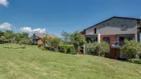 JoziStay @ Jackal Creek Apartments Hotel di Roodepoort