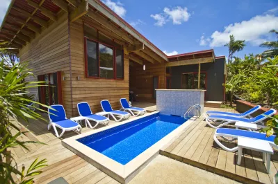 Paradise Holiday Homes Rarotonga Hotels near Titikaveka Beach