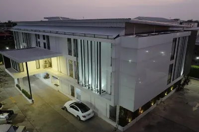 At Sakon Hotel Các khách sạn gần Wat Choeng Doi Theppharat