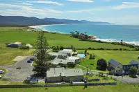 Diamond Island Resort, Restaurant & Bar and Penguin Show - Ocean View