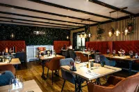 Tottington Manor Hotel Отели в г. Херстпирпойнт