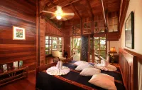 Aguila de Osa Rainforest Lodge Hotels in Bahia drake