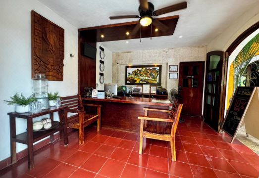 엘 사관 콜로니알 바이 구루호텔