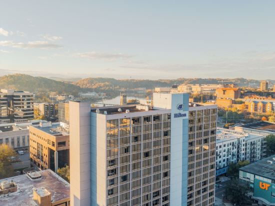 Hilton Knoxville