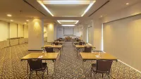Hotel Kohinoor Elite Near BKC