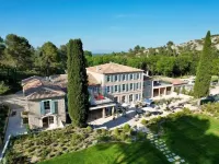 Domaine de Valmouriane - 2-Star
