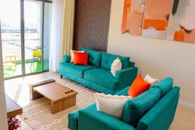 Elegant Comfy 3 Bedroom Apartment Hotels near Skygo Bldng