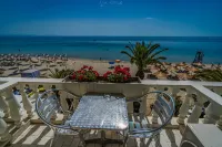 Hotel Avra - Beach