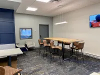 Howard Johnson by Wyndham Winnipeg West Hotels near Assiniboia Downs