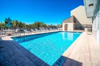Waterside Suites and Marina Hotels in Key Largo